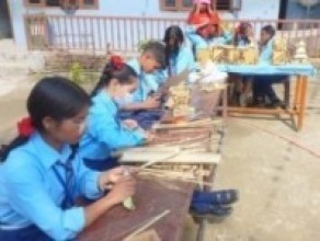 सामुदायिक विद्यालयमा शिक्षासँगै सीप कार्यक्रम